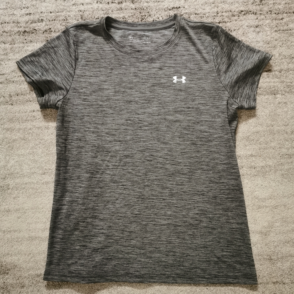 Under Armour t-shirt